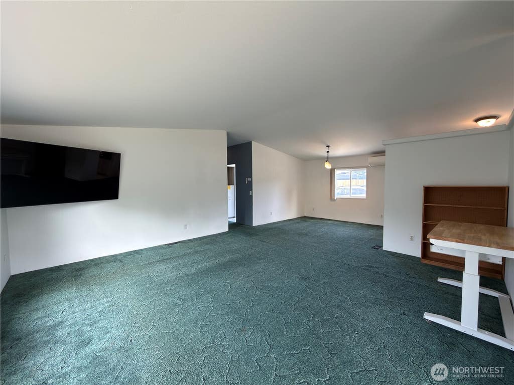 Photo of 1704 S Delores Place, Port Angeles, WA 98363 (MLS # 2547461)