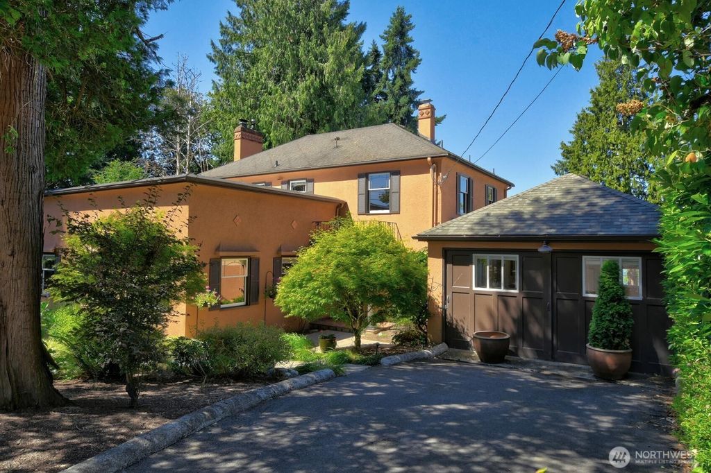 Photo of 19453 Military Road S, SeaTac, WA 98188 (MLS # 2406948)