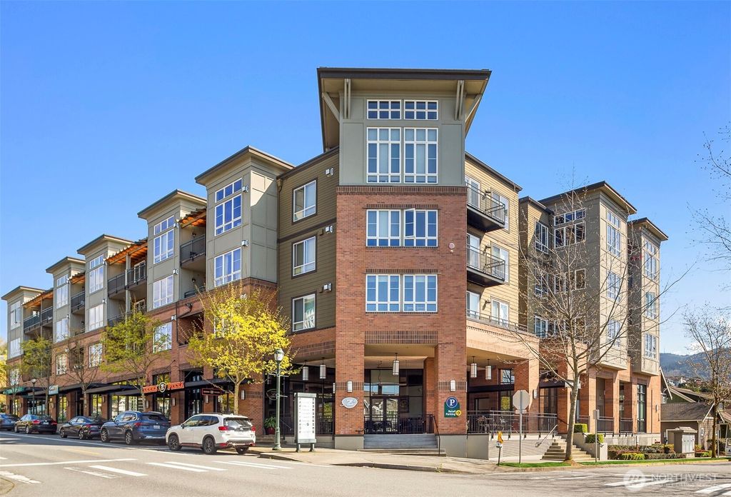Photo of 1840 25th Avenue NE #201, Issaquah, WA 98029 (MLS # 2418215)