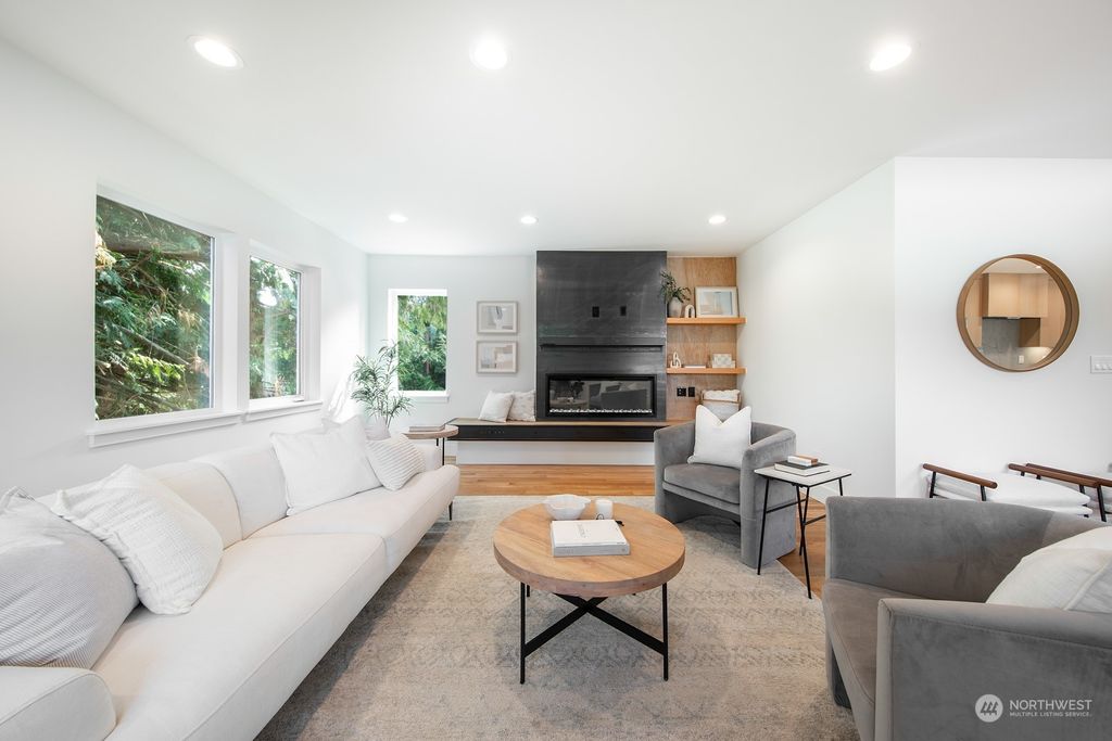 Photo of 2800 NW 90th Place, Seattle, WA 98117 (MLS # 2193540)