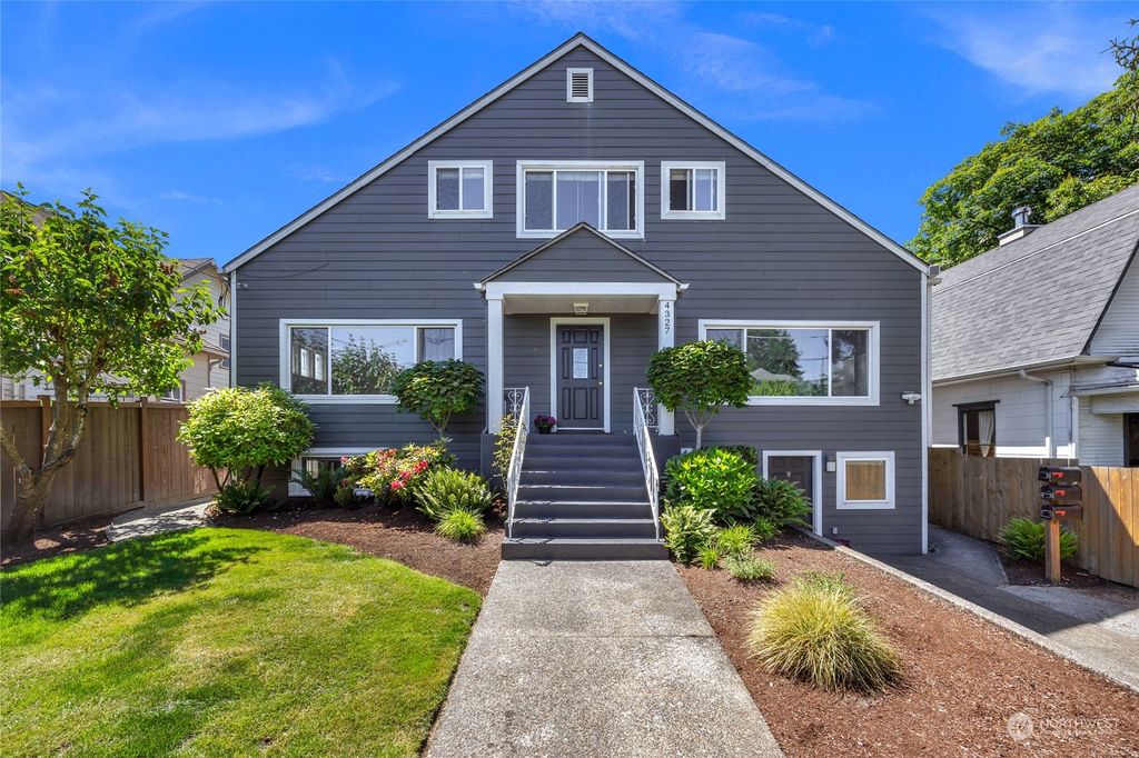 Photo of 4327 4th Avenue NE, Seattle, WA 98105 (MLS # 2249923)