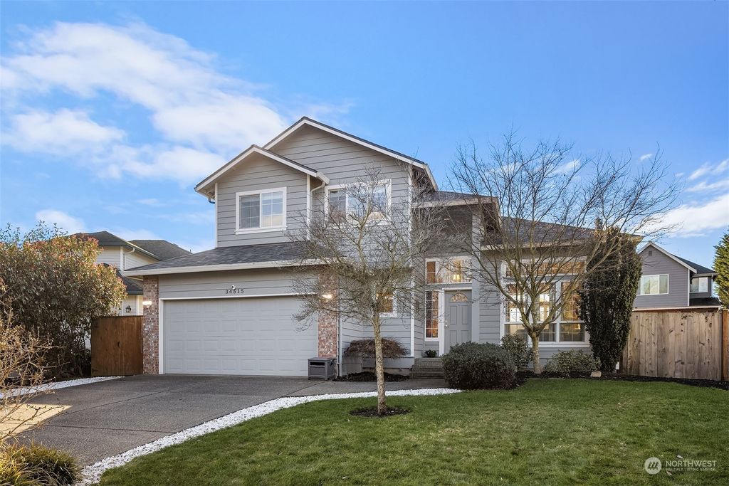 Photo of 34515 32nd Court SW, Federal Way, WA 98023 (MLS # 2200000)