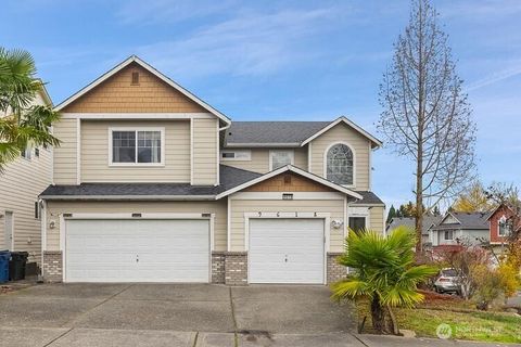 Photo of 9618 S 237th Street, Kent, WA 98031 (MLS # 2457910)