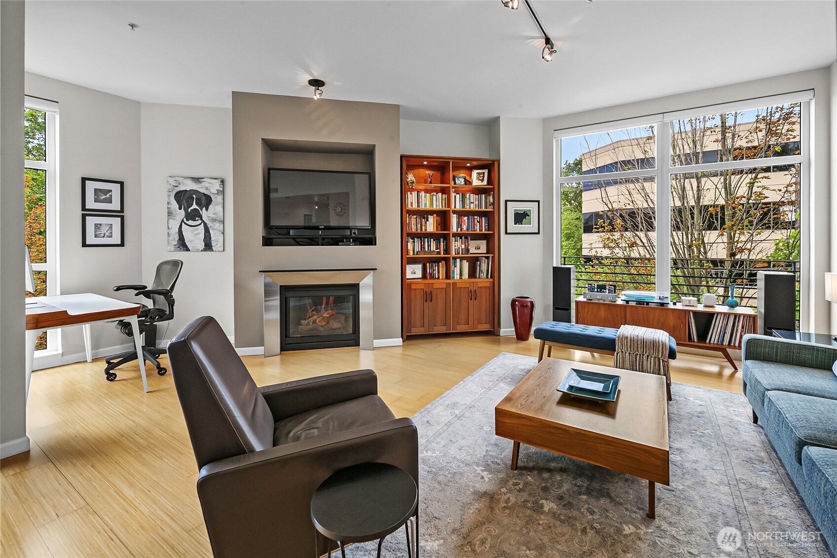 17 W Mercer Street 300