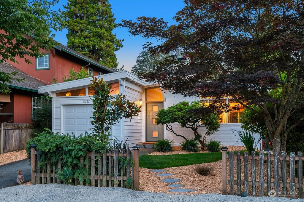 Photo of 3717 SW 99th Street, Seattle, WA 98126 (MLS # 2237200)