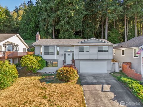 Photo of 850 Dugualla Road, Oak Harbor, WA 98277 (MLS # 2419063)