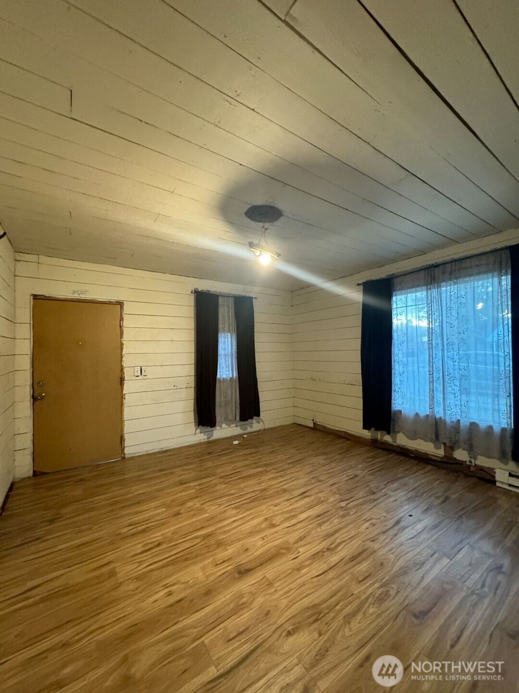Photo of 122 W 4th Avenue, Omak, WA 98841 (MLS # 2448046)