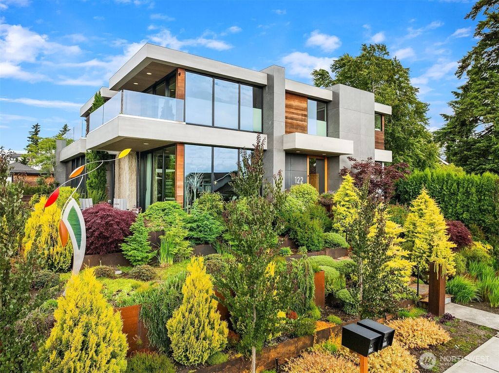 Photo of 122 10th Avenue, Kirkland, WA 98033 (MLS # 2438537)