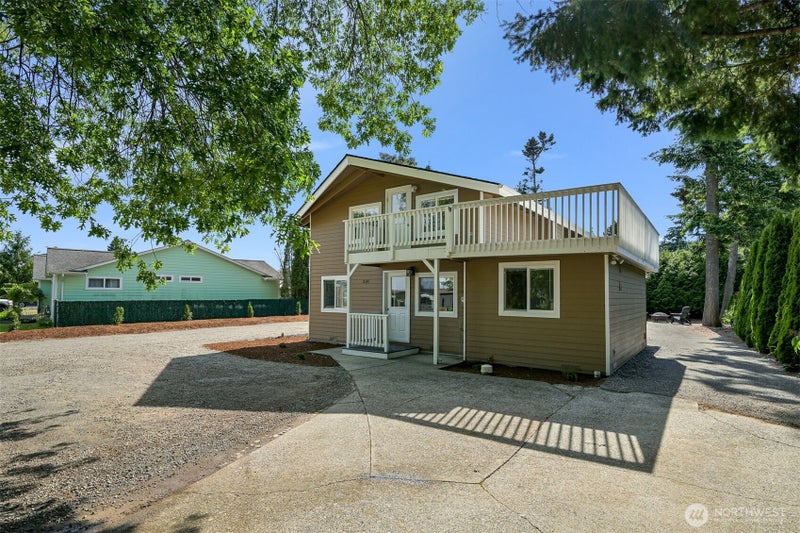 8141 Comox Road W