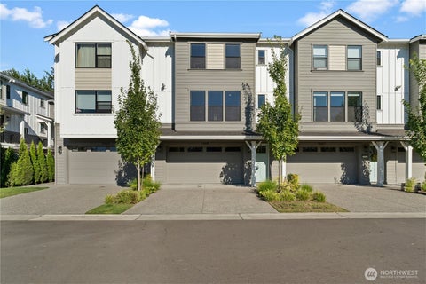 Photo of 13425 35th Drive SE, Mill Creek, WA 98012 (MLS # 2576184)