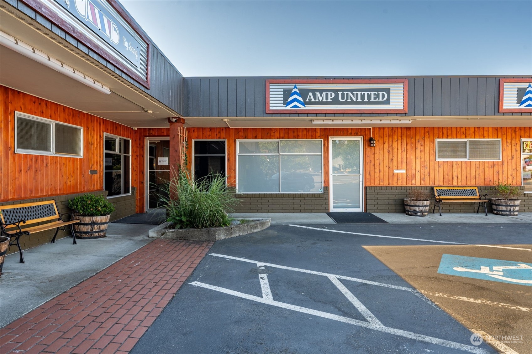 3421 Kitsap Way