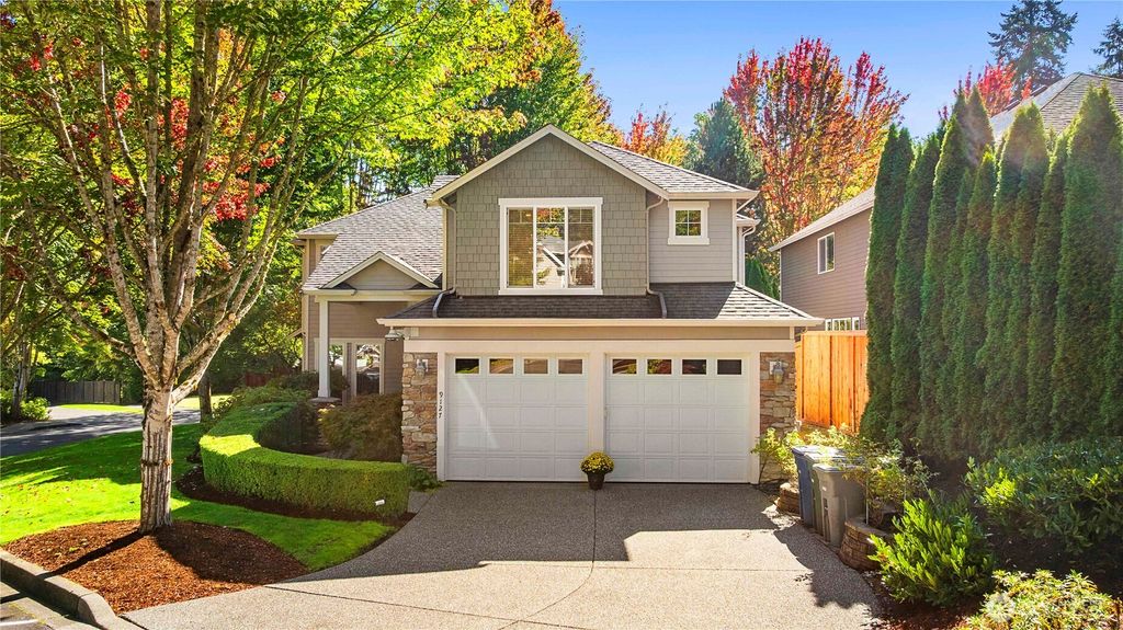 Photo of 9127 NE 160th Place, Bothell, WA 98028 (MLS # 2429076)