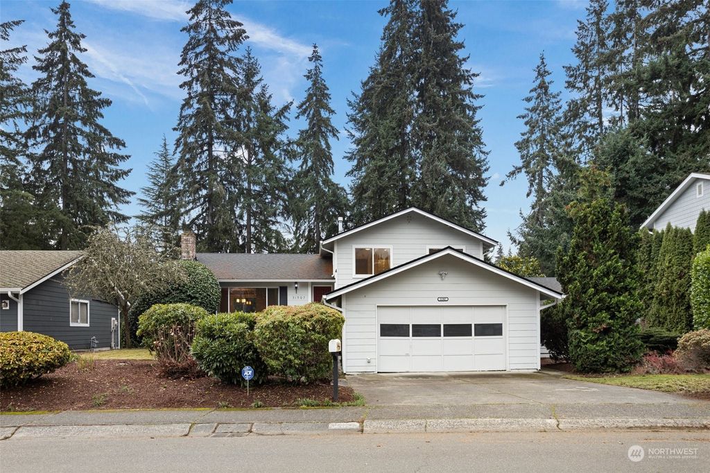 Photo of 31907 36th Avenue SW, Federal Way, WA 98023 (MLS # 2313017)