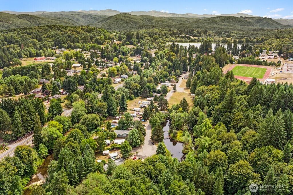 Photo of 1105 Riverside Drive Dr, Vernonia, OR 97064 (MLS # 2486330)