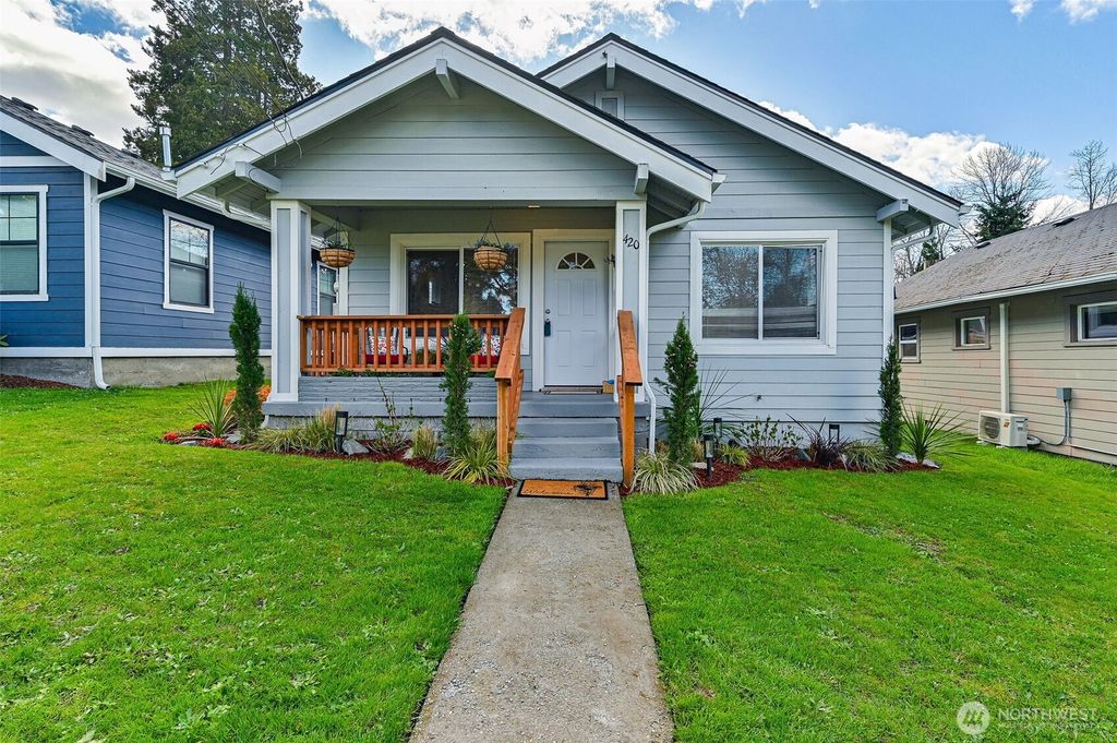 Photo of 420 E 46th Street, Tacoma, WA 98404 (MLS # 2491817)