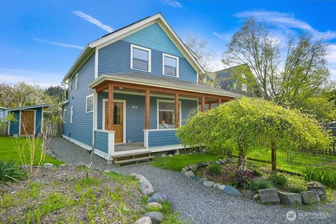 Photo of 814 Donovan Avenue, Bellingham, WA 98225 (MLS # 2510728)