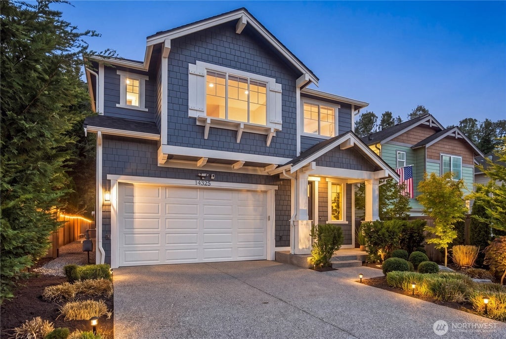 Photo of 14325 5th Avenue W, Lynnwood, WA 98087 (MLS # 2577933)