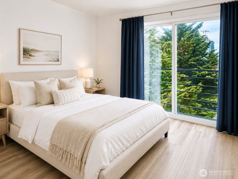 712 E Denny Way 502