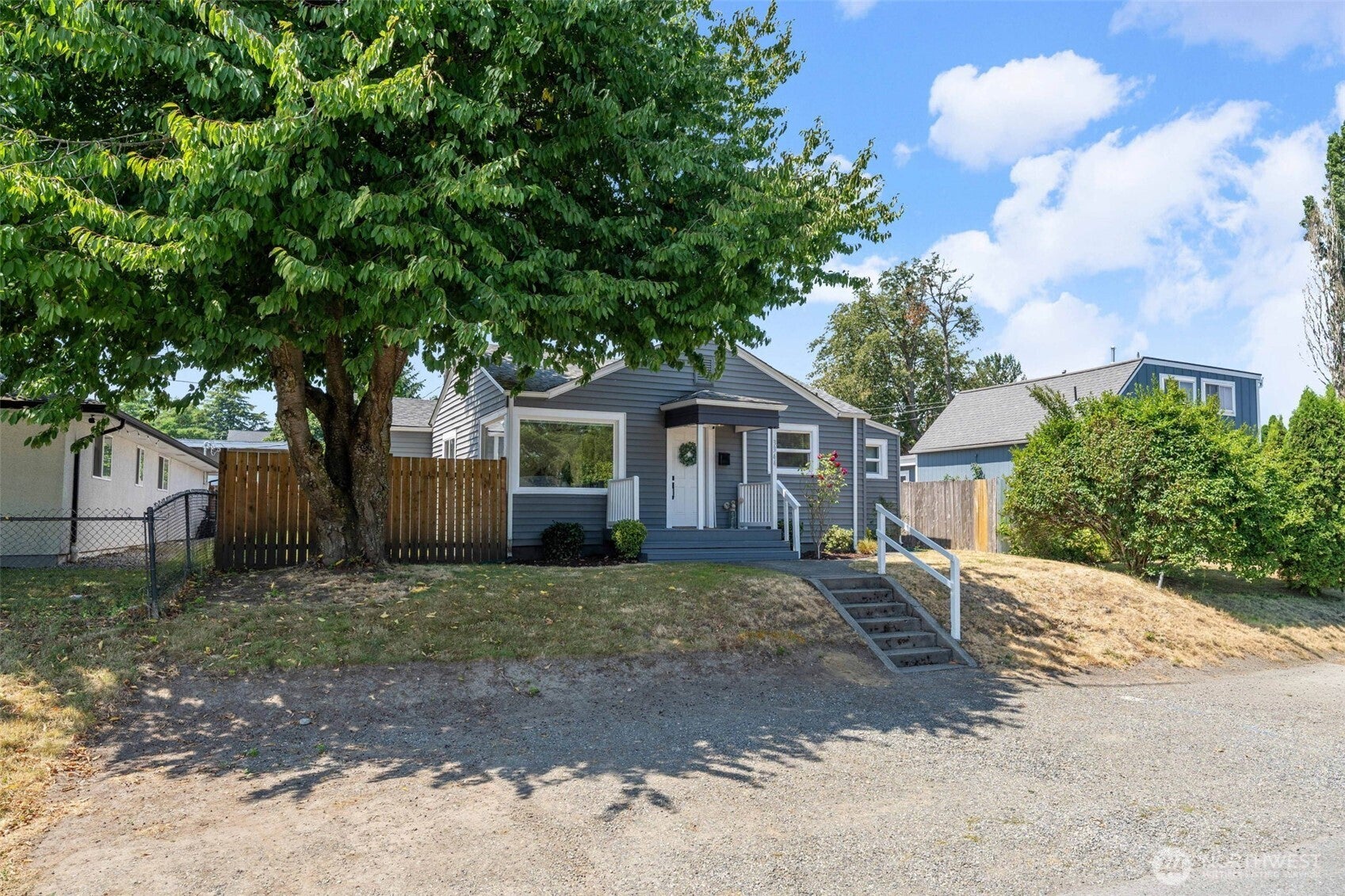 3344 S Sawyer