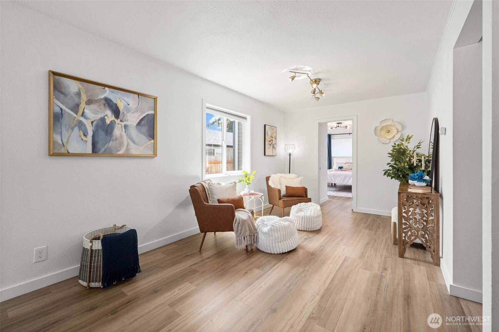 3344 S Sawyer