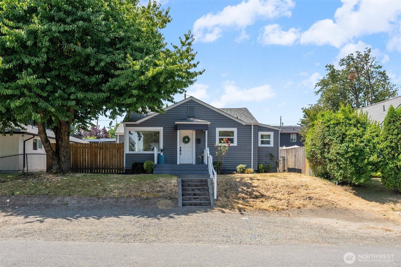 3344 S Sawyer