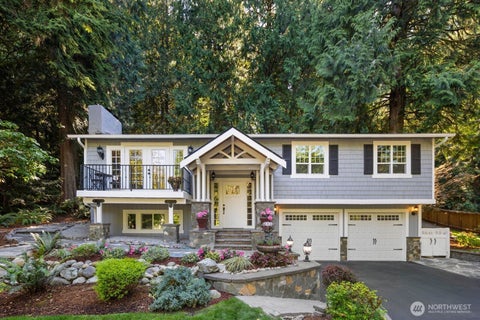 Photo of 153 221st Avenue NE, Sammamish, WA 98074 (MLS # 2563304)