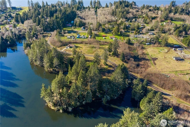 4 Sunrise Lane