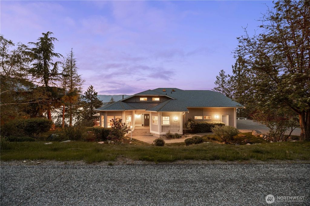 Photo of 7420 Navarre Drive, Chelan, WA 98816 (MLS # 2515949)