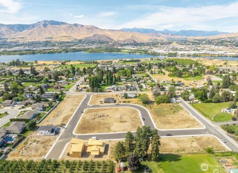 Photo of 3279 NW Brianna Avenue, East Wenatchee, WA 98802 (MLS # 2513309)