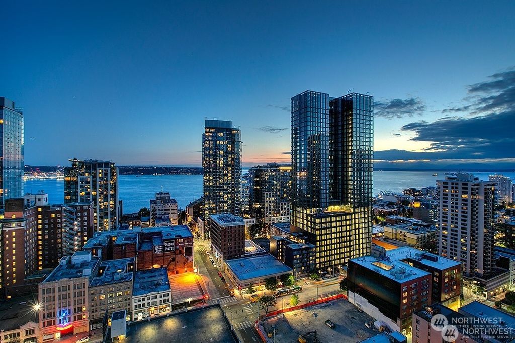 Photo of 1920 4th Avenue #2403, Seattle, WA 98101 (MLS # 2309292)