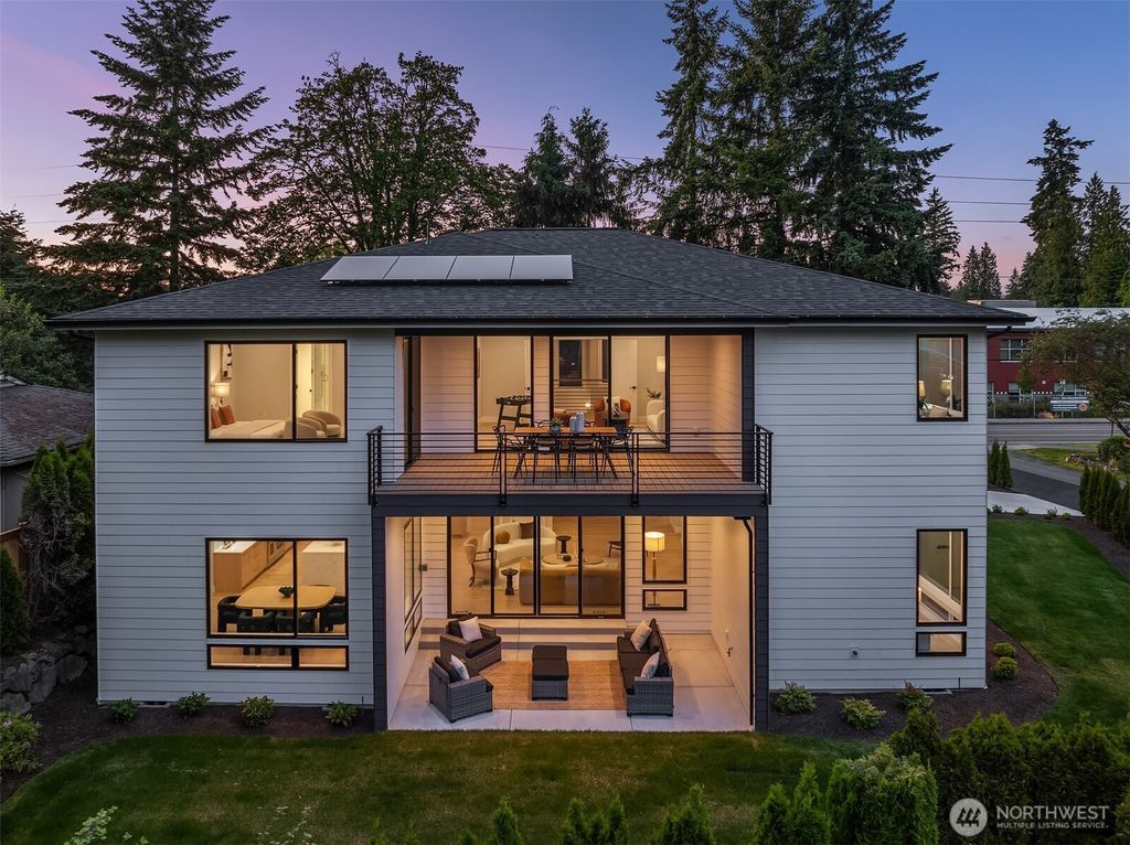Photo of 12831 NE 80TH Street, Kirkland, WA 98033 (MLS # 2429533)