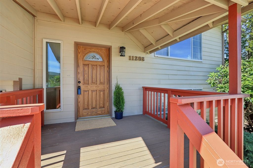 Photo of 11208 SE 234th Street, Kent, WA 98031 (MLS # 2499601)