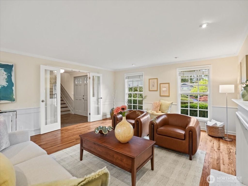 Photo of 8255 SE 59th Street, Mercer Island, WA 98040 (MLS # 2509961)