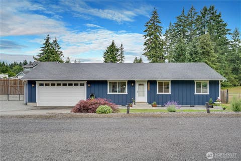Photo of 24206 38th Avenue Court E, Spanaway, WA 98387 (MLS # 2546669)