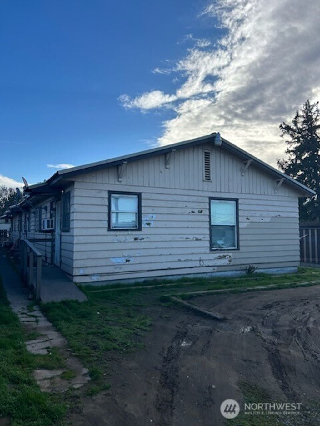 Photo of 705 N 1st Street, Yakima, WA 98901 (MLS # 2526831)