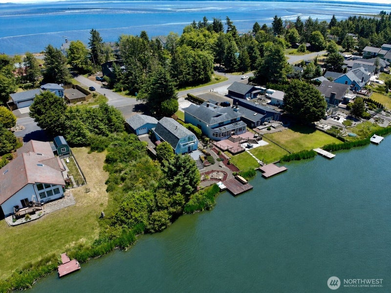 417 Duck Lake Drive SE