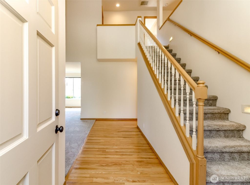 Photo of 11823 SE 203rd Street, Kent, WA 98031 (MLS # 2506506)