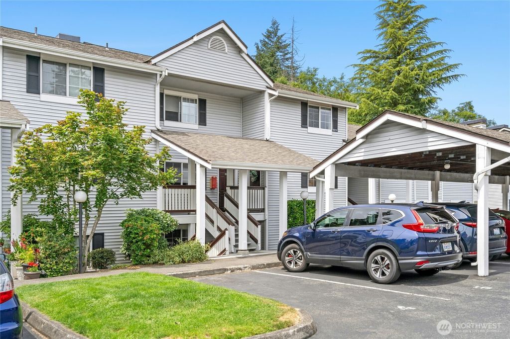Photo of 23335 Cedar Way #B204, Mountlake Terrace, WA 98043 (MLS # 2401531)