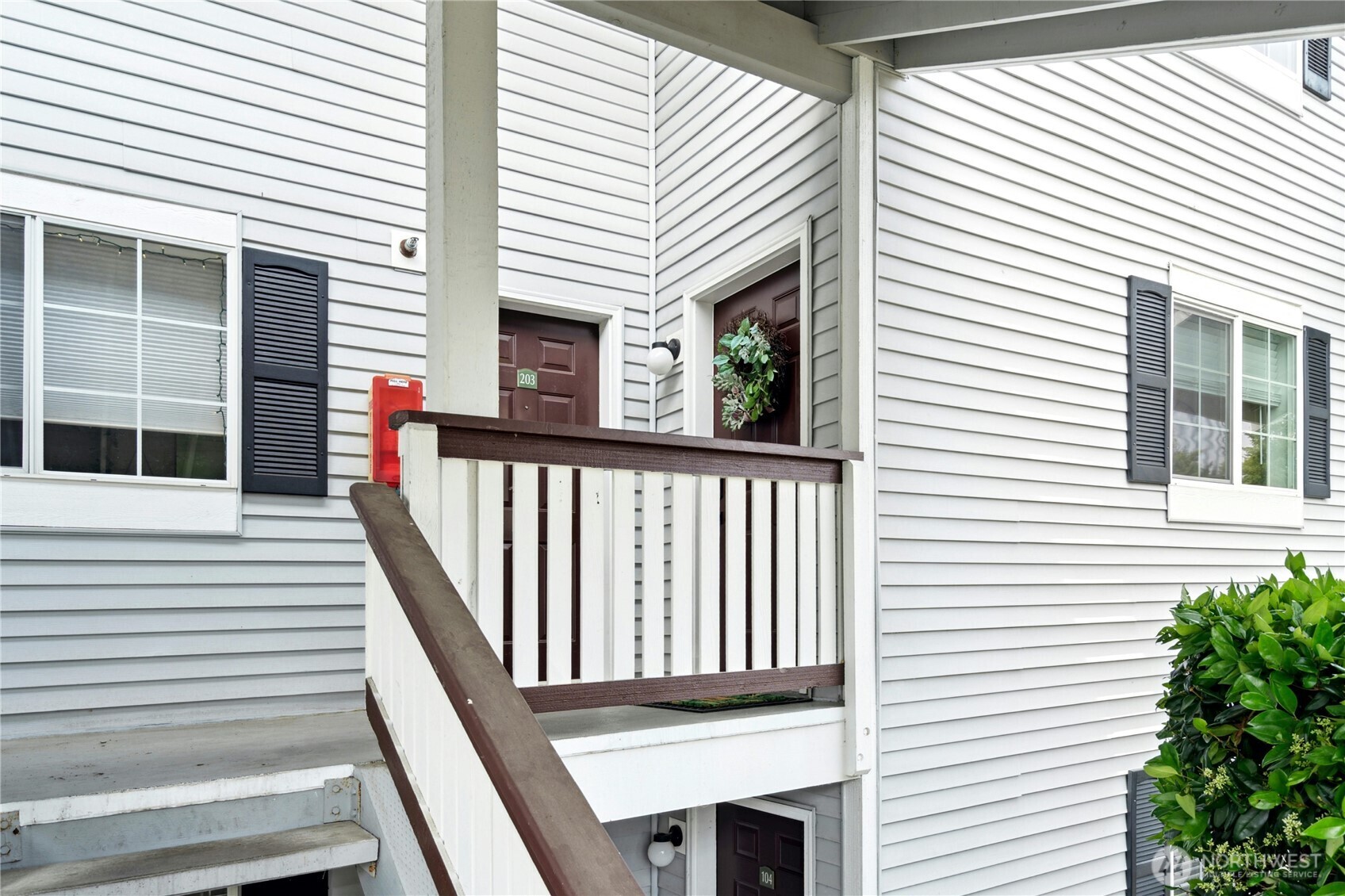 23335 Cedar Way B204