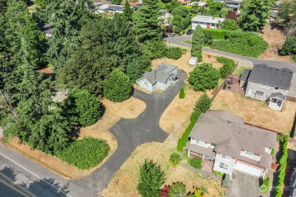 Photo of 20902 1st Avenue S, Des Moines, WA 98198 (MLS # 2265587)