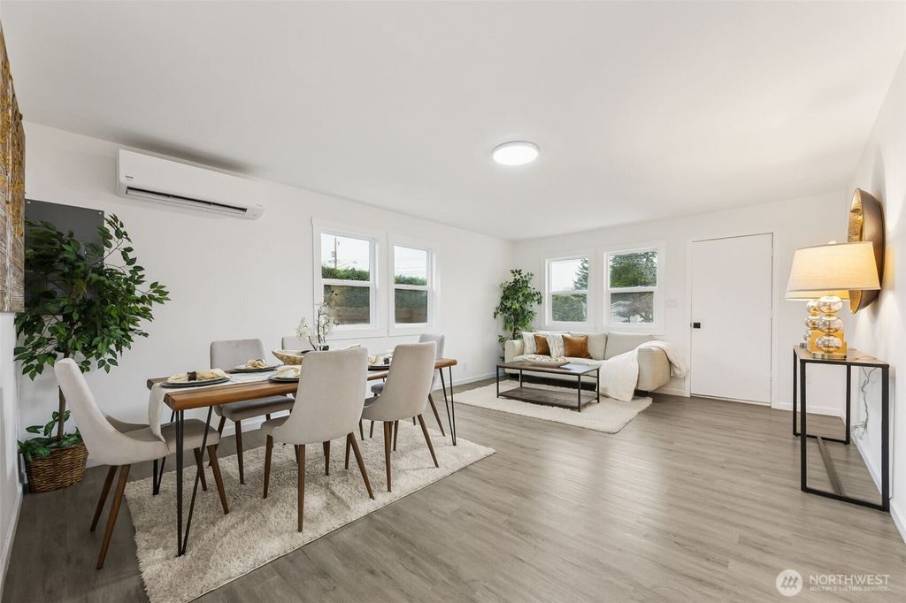 Photo of 1849 Loraine Street, Enumclaw, WA 98022 (MLS # 2460623)