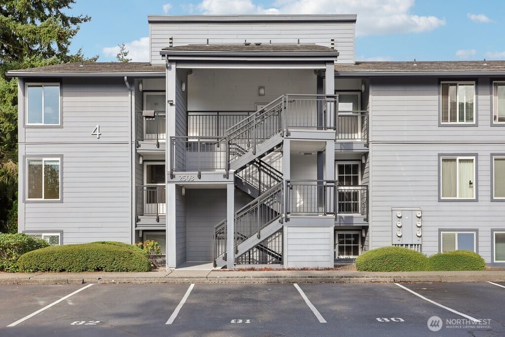 2503 NE 4th Street 424