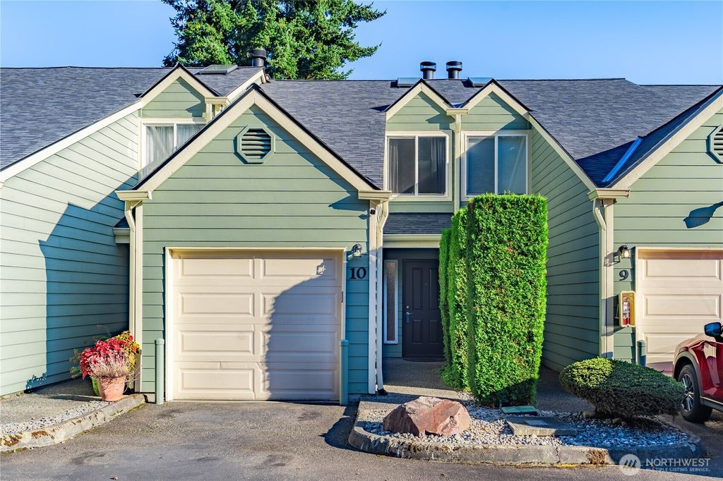 Photo of 451 S 328th Street #10B, Federal Way, WA 98003 (MLS # 2446312)