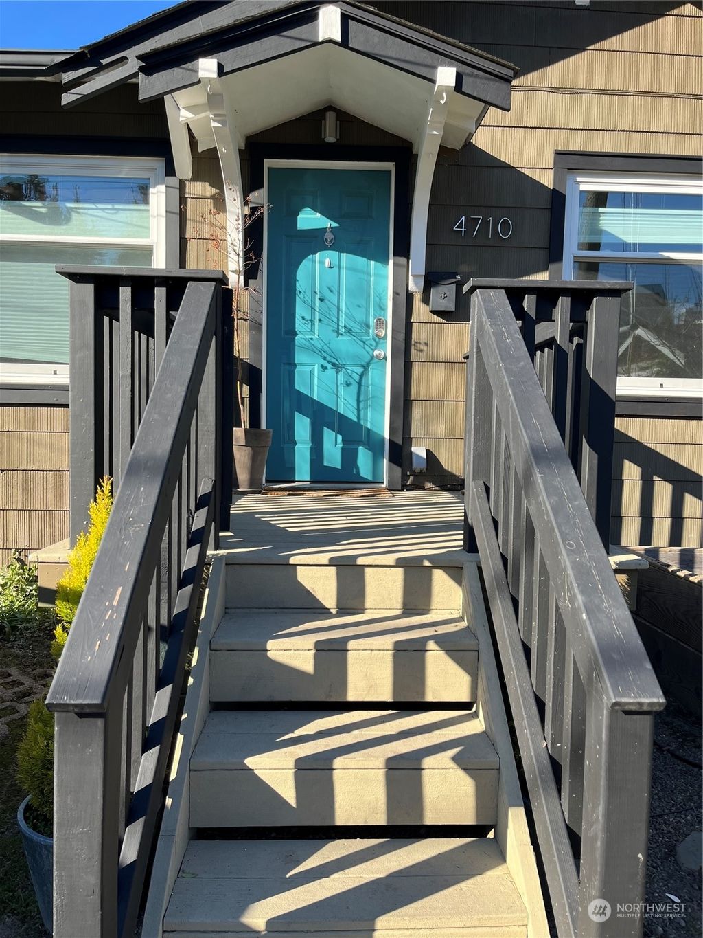 Photo of 4710 SW Othello Street, Seattle, WA 98136 (MLS # 2206091)