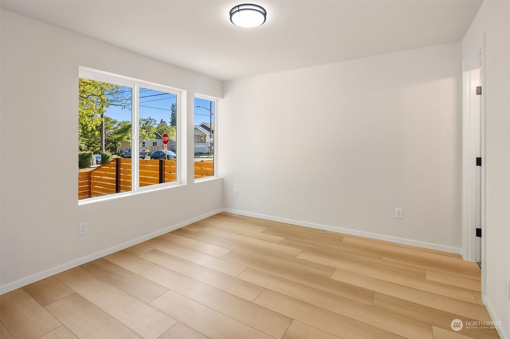 Photo of 716 NW 60th Street, Seattle, WA 98107 (MLS # 2305573)