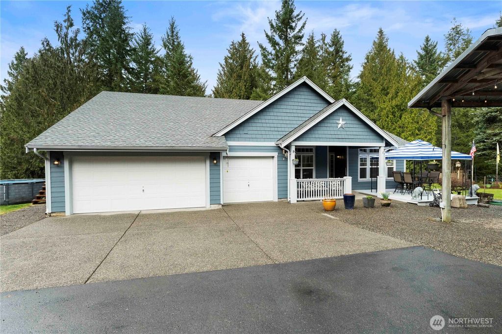 Photo of 15918 256th Avenue E, Buckley, WA 98321 (MLS # 2487447)