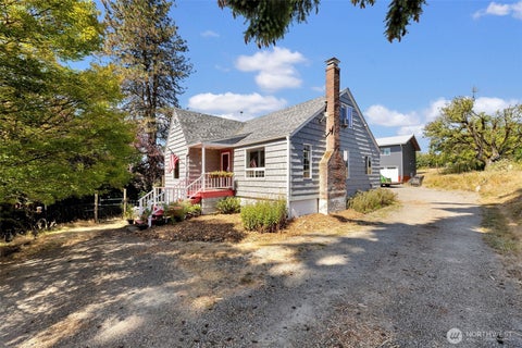 Photo of 761 S 25th Place, Ridgefield, WA 98642 (MLS # 2572064)