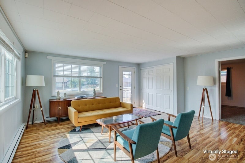 317 E Burke Avenue