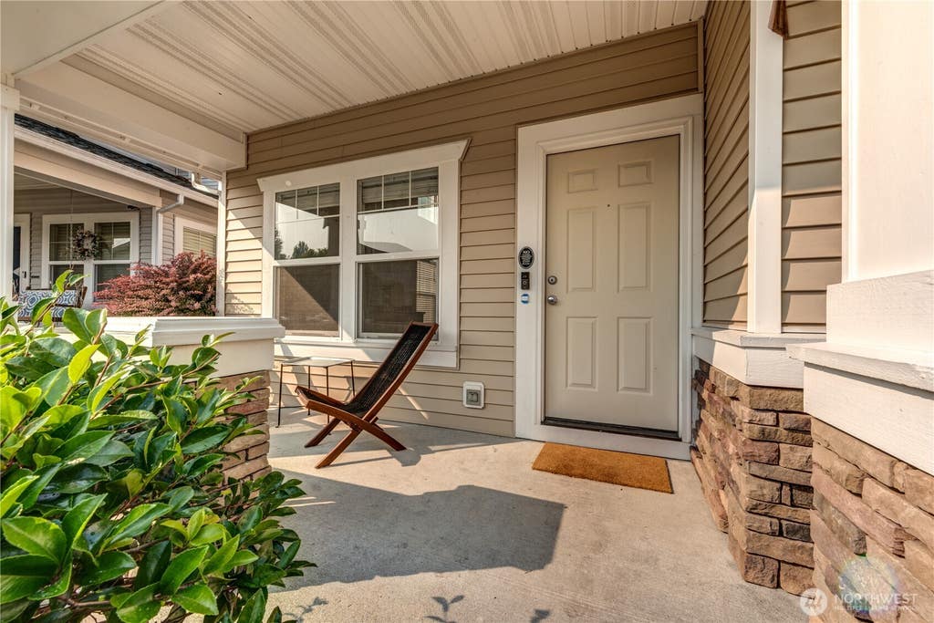 Photo of 13614 68th Drive SE, Snohomish, WA 98296 (MLS # 2563798)