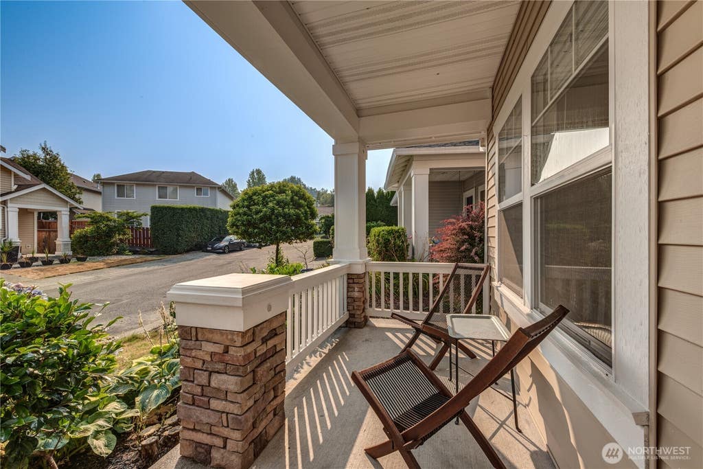 Photo of 13614 68th Drive SE, Snohomish, WA 98296 (MLS # 2563798)